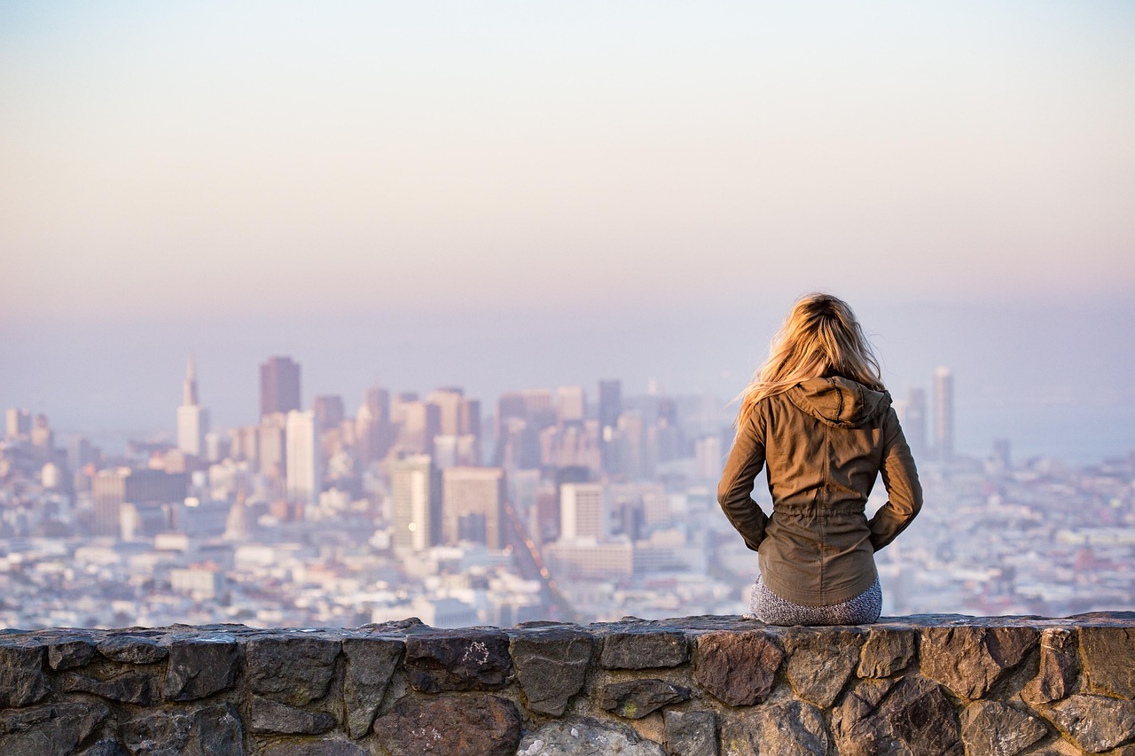 Simple Draft Tests for Leaky Windows